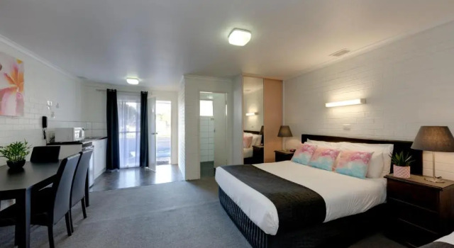 Четырёхместный номер Deluxe Frankston Motel