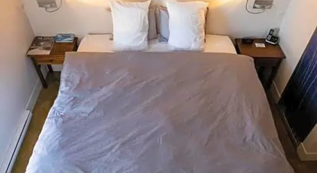 Номер Standard Мансарда Auberge Sutton Brouerie