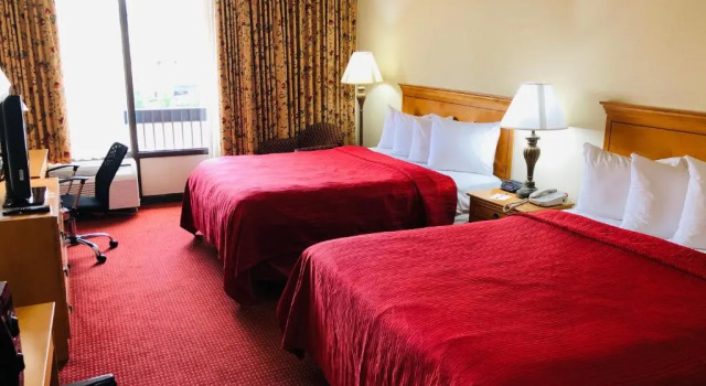 Четырёхместный номер Standard Wyndham Garden Atlanta Airport
