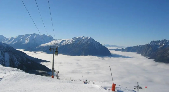 Шале The Vaujany Mountain Lodge