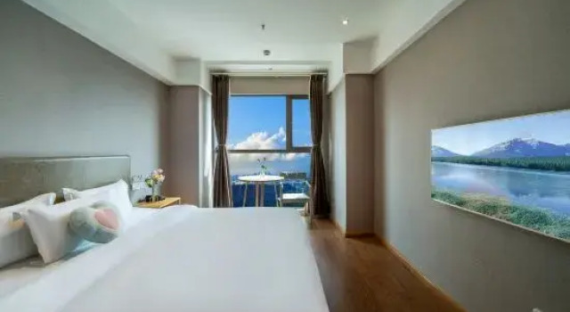 Qiyu Hotel (Chongqing Finance School Halo Shopping Park)