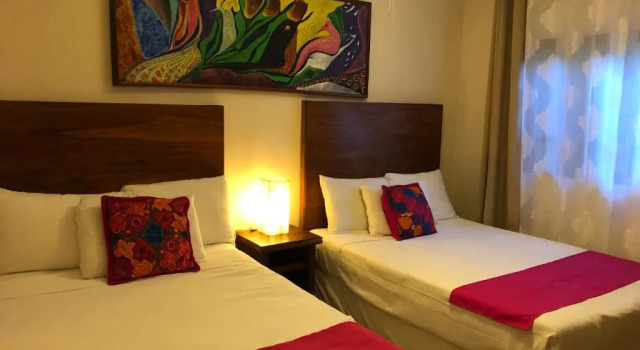 Четырёхместный номер Standard El Roble Hotel