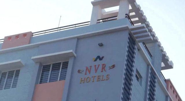 Iroomz NVR Hotels Luxury Redefined, Rezerwuj Hotel Hotele w Andhra Pradesh z parkingiem, Parking