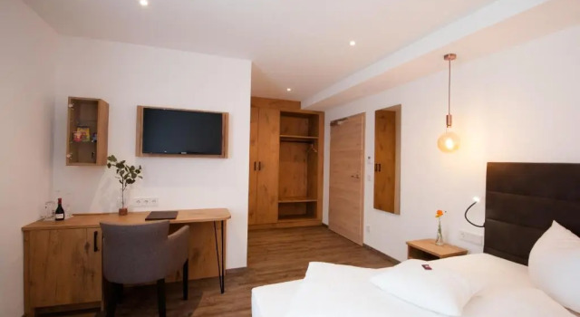Business- und Wellnesshotel Schwaiger, Varaa Hotelli Glonn 