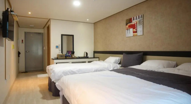 Двухместный номер Deluxe Dorcas Tourist Hostel