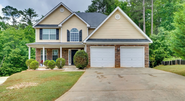Suburban Atlanta Vacation Home - 20 Mi to Downtown, Book Feriehus Sommerhuse i Union City, Hytte