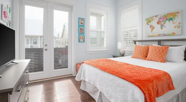 York Lane 70C, Book Hotel Hoteller i Seacrest med parkering, Parkering