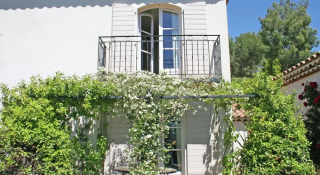 Deluxe Villa in La Cadière D'azur With Pool & Views