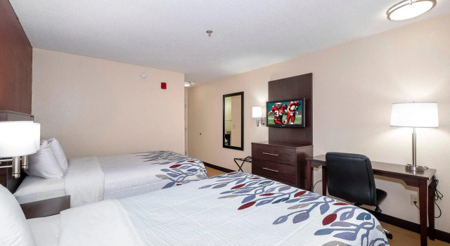 Четырёхместный номер Standard Red Roof Inn Raleigh Southwest - Cary
