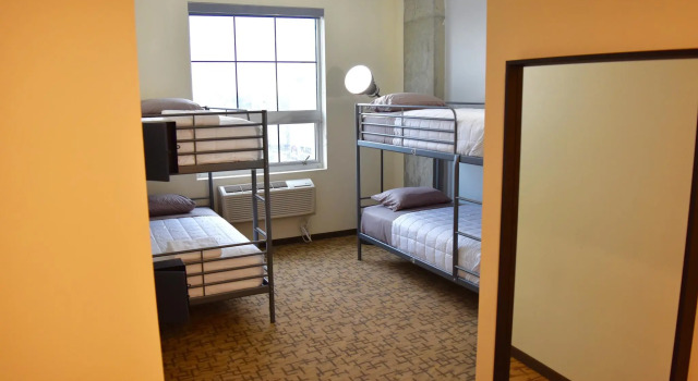 Кровать в общем номере (женский номер) Giorgio Hotel