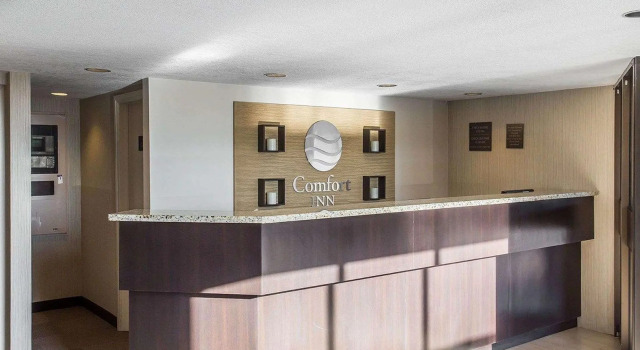 Comfort Inn Midland, Varaa Hotelli  