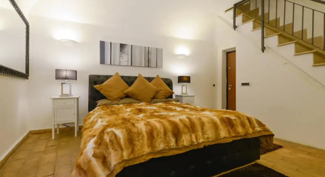 Ibernesi 2 Apartment