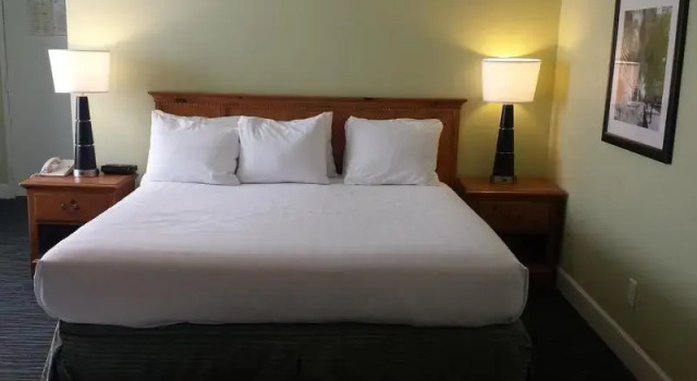 Номер Standard The University Inn at Emory