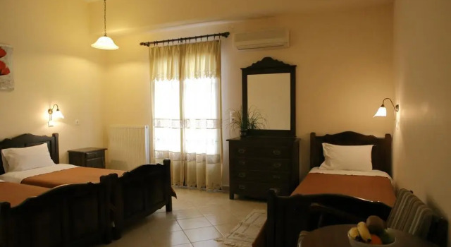 Mani Hotel, Varaa Hotelli Areopoli 