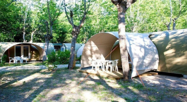 Тент с 2 комнатами Camping dei Tigli