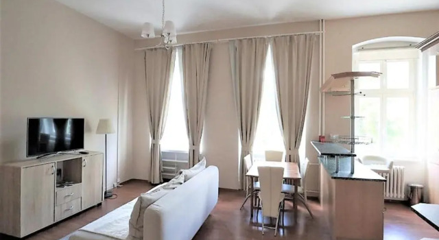 Apartment nabrezi J. Palacha 2