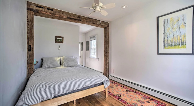 Charming Cottage w/ Yard - 2 Mi to Tinker St!, Prenota Casa vacanze West Hurley Stati Uniti