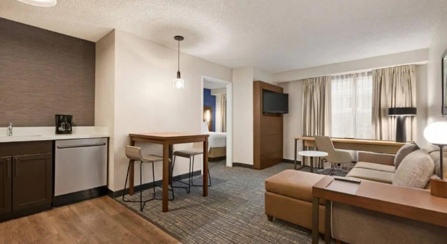 Двухместный люкс c 1 комнатой Residence Inn by Marriott Norfolk Airport