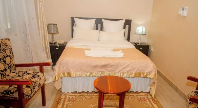Номер Standard ROYAL SHALOM HOTEL