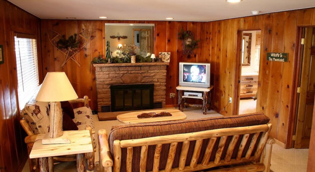 Lazy R Cottages: 9, Забронировать Отель Эстес-Парк Rocky Mountain National Park, рядом с Trout Haven Fishing Pond