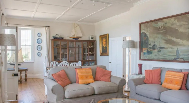 Коттедж Fintimara Bay House