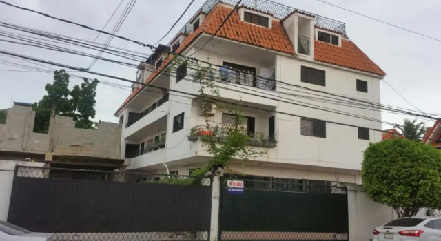 Adrianos Apartahotel
