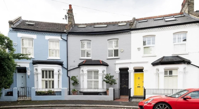 Gorgeous & sleek 4BR house in Hammersmith!, Забронировать Отель Отели Лондона 3 звезды, рядом с Больница Чаринг-Кросс, 3*