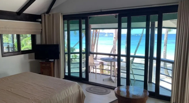 Standard huone parvekkeella Boracay Beach Houses