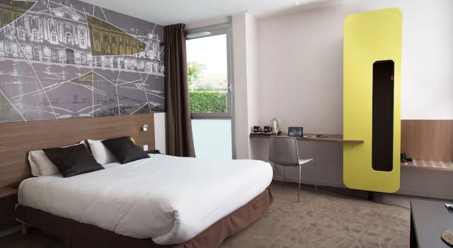 Люкс Brit Hotel Toulouse Colomiers - L’Esplanade