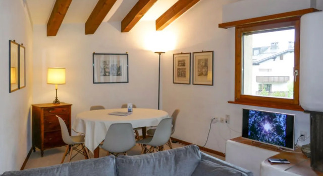 CHESA PRASüRA 10, Book Hotel Hotels in Grisons with Parking, Parking
