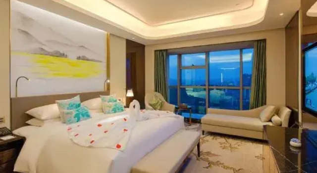 Suite Royale Tower Hotel