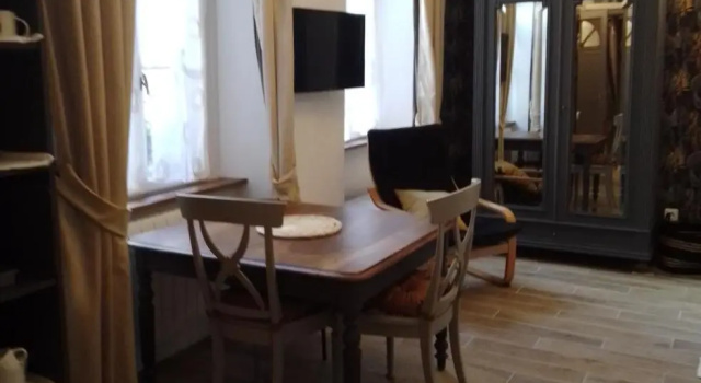 Le George Sand Elegant Studio Coeur Historique (Adults Only), Забронировать Апартаменты/квартира Отели Бурж с парковкой, рядом с Музей провинции Берри, Парковка