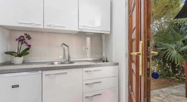 Modern one bedroom apartment with terrace near the beach and centre of Rovinj, Забронировать Апартаменты/квартира Ровинь Rovinj Riviera, рядом с Пристань для яхт Ровиня