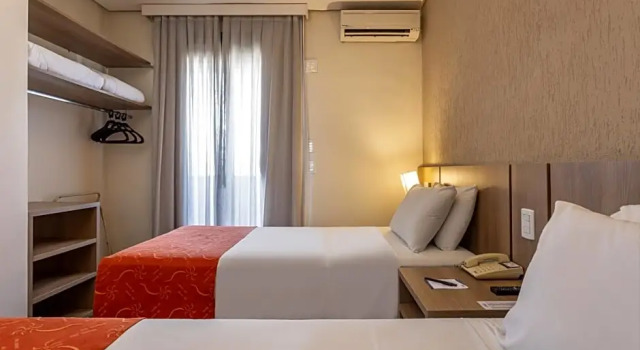 Номер Standard Blue Tree Towers Millenium Porto Alegre
