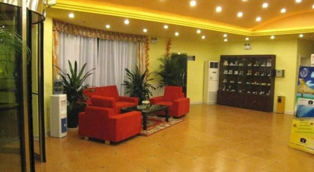 Home Inn Jinqueshan - Linyi, Prenota Hotel Hotel a Shandong con parcheggio, Parcheggio