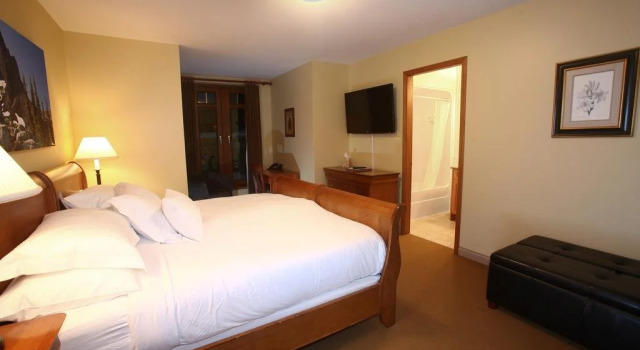 Whistler Alpine Chalet Retreat & Wellness, Buchen Sie Chalet Whistler British Columbia