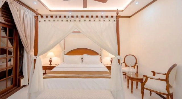 Вилла Luxury Alafehi Retreat with Pool Access