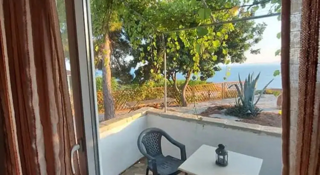 Beautiful House Located on a Hill in Samos Island, 400 m From an Organized Beach, Забронировать Дом для отпуска Кумейка 