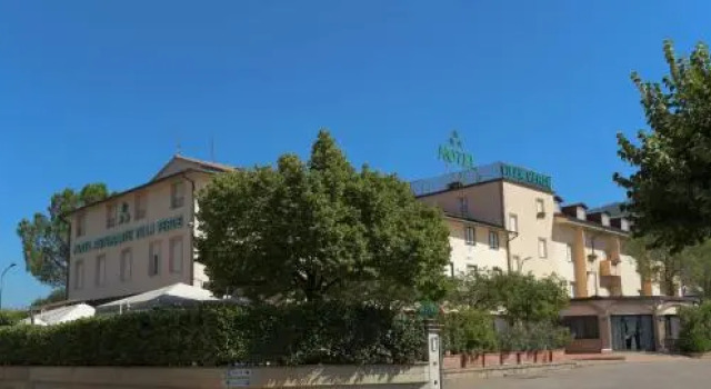Hotel Villa Verde, Varaa Hotelli Rivotorto Umbria