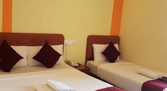 Трёхместный номер Standard c 1 комнатой Sun Inns Hotel Bandar Puchong Utama