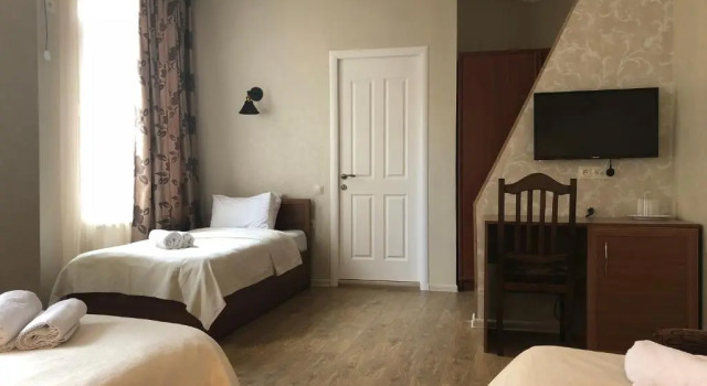 Трёхместный номер Standard с балконом Hotel Kalanga