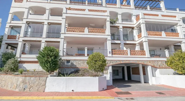 Pool Apt Calahonda 2 With Sea View, Prenota Appartamento Hotel a Costa Tropical con piscina, Piscina
