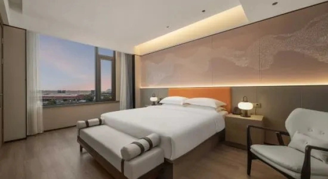 Двухместный люкс Executive Maison New Century Hotel (Hangzhou Xiaoshan International Airport Terminal)