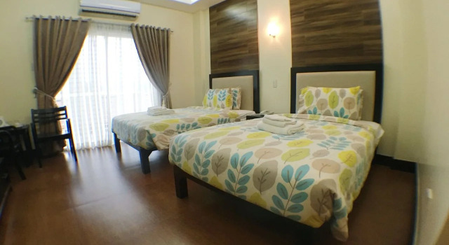 West Loch Park Hotel, Rezerwuj Hotel Hotele w Ilocos Region z parkingiem, Parking
