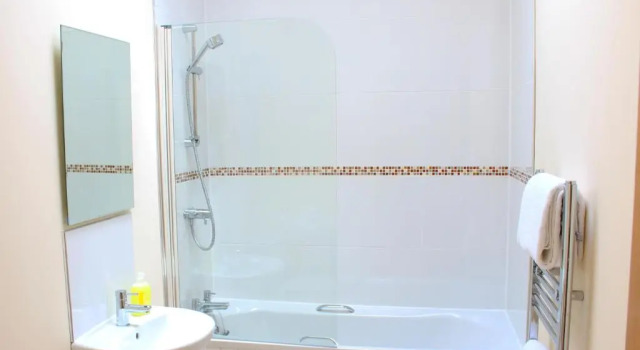 Коттедж c 1 комнатой с видом на сад Auchendennan Luxury Self Catering Cottages