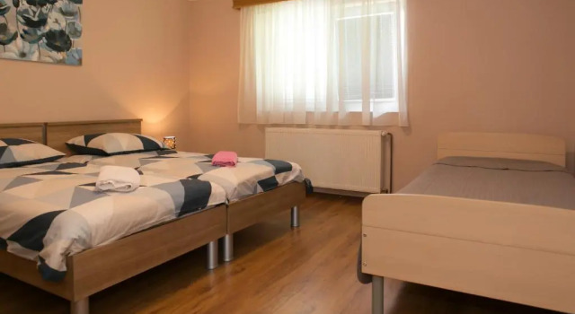 Rooms Ivan, Prenota Hotel Otocac 