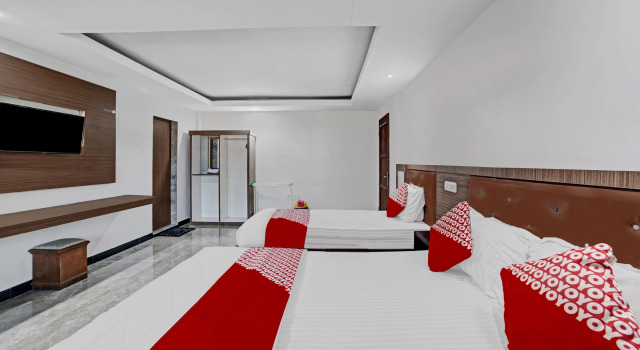 Трёхместный люкс Hotel O Wisma Kuta Karang Baru