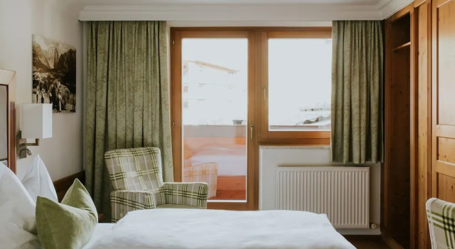 Двухместный номер Standard с балконом и с видом на горы Hotel Tauernhof