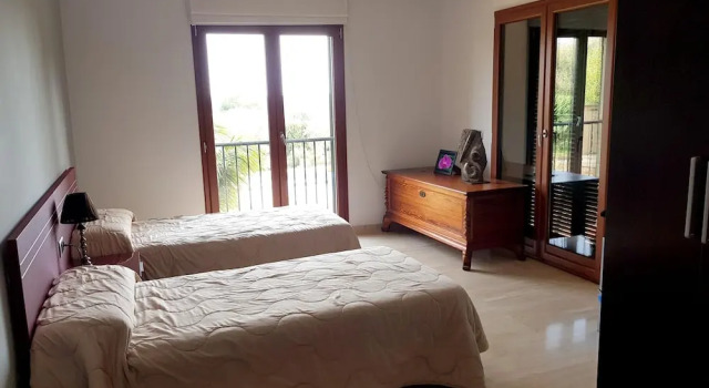 Villa With 4 Bedrooms in Colonia de Sant Jordi, With Wonderful sea Vie, Rezerwuj Willa Hotele w Majorka z parkingiem, Parking