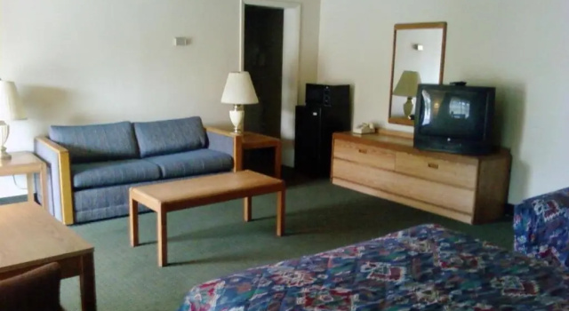 Четырёхместный номер Standard Will Rogers Inn